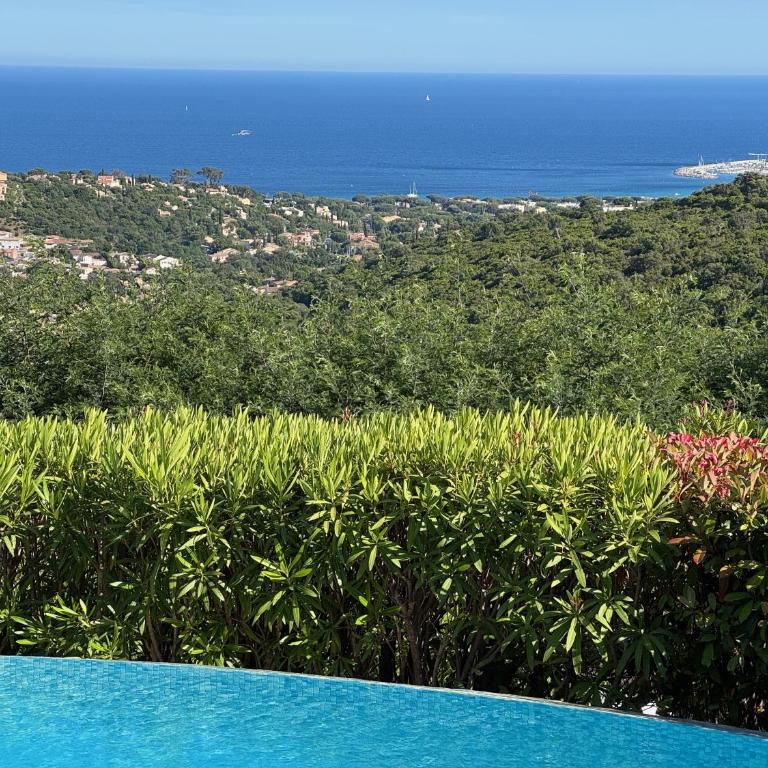 Villa Yasmine Cavalaire - Villa con vistas al mar - 9