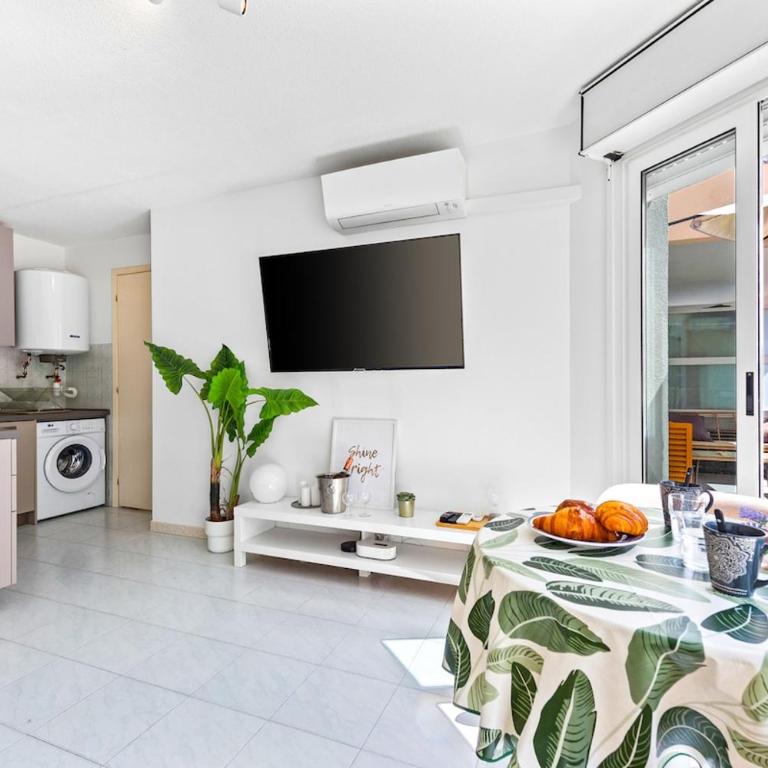 Bel appartement climatisé avec terrasse et piscine - Apartamento de 1 dormitorio con balcón - 11