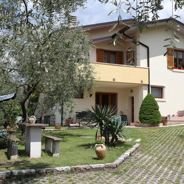 Garden Apartment with lake view - Appartamento con Terrazza - 2