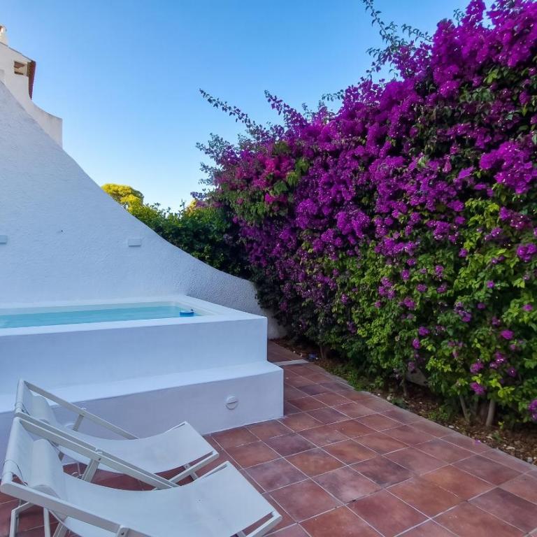 Acogedor Bungalow con Piscina Inmersión - Bungalow - 9
