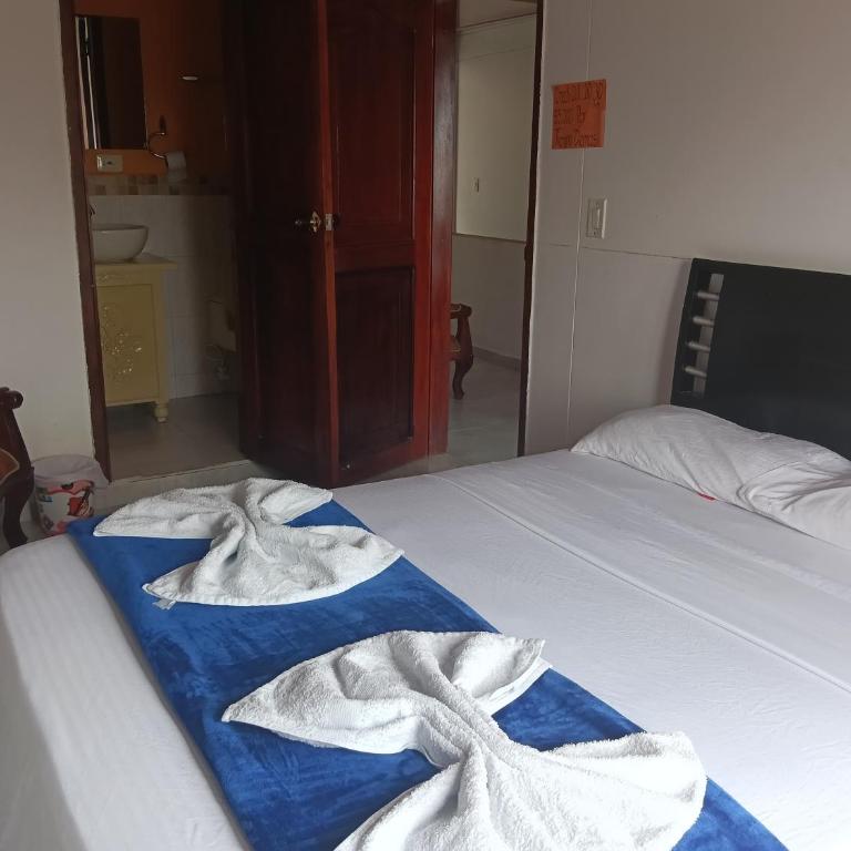 Alojamiento donde Nur - Habitación Doble con baño privado - 4