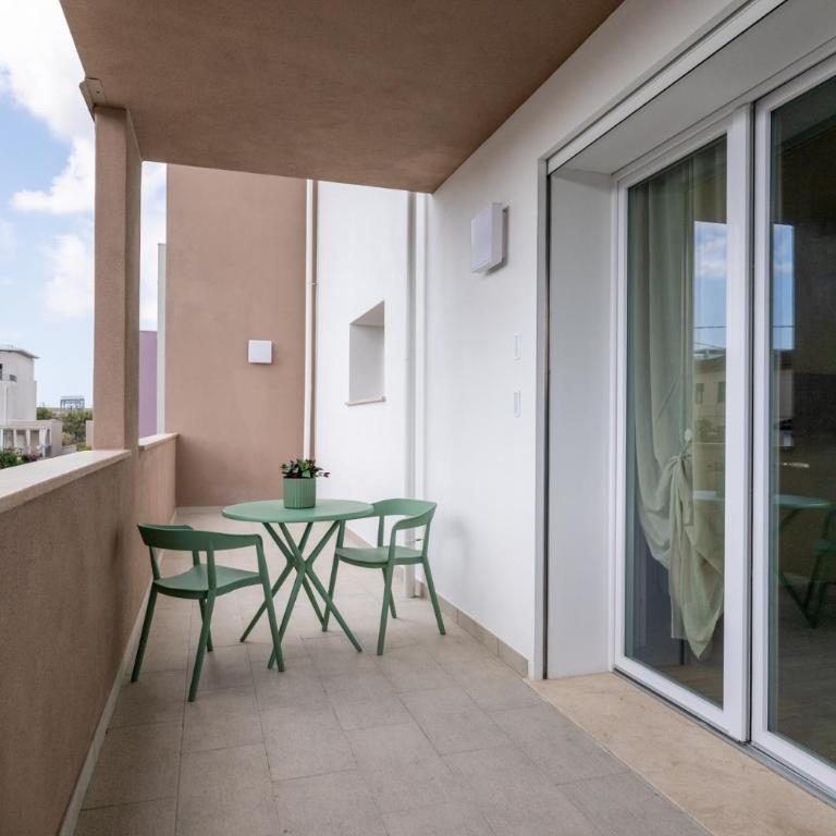 LTApartments 10 Nuovo con balcone - Vista Torre - Appartamento con 1 Camera da Letto - 2