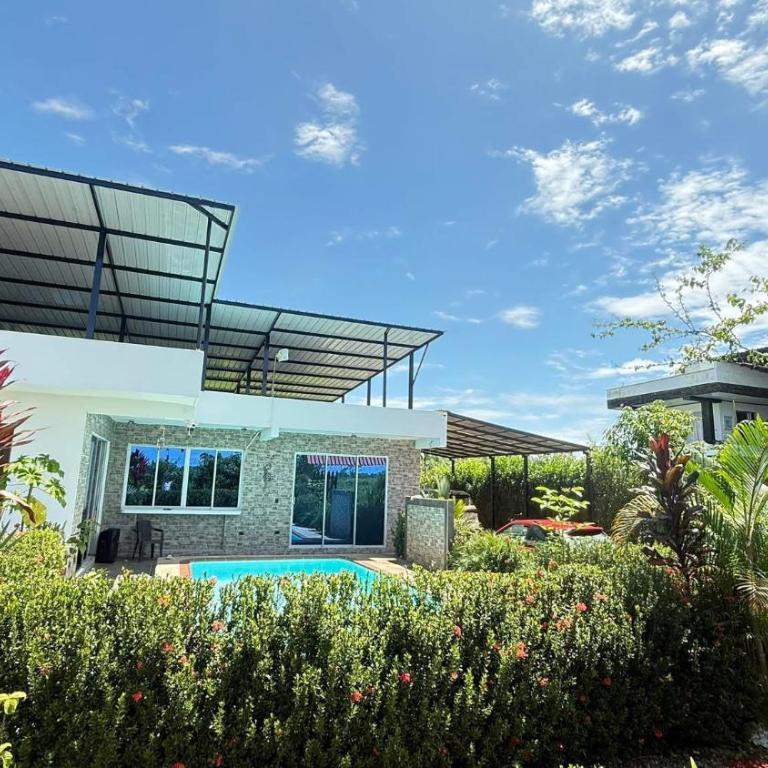 Quinta Santa Isabel - Four-Bedroom House - 18