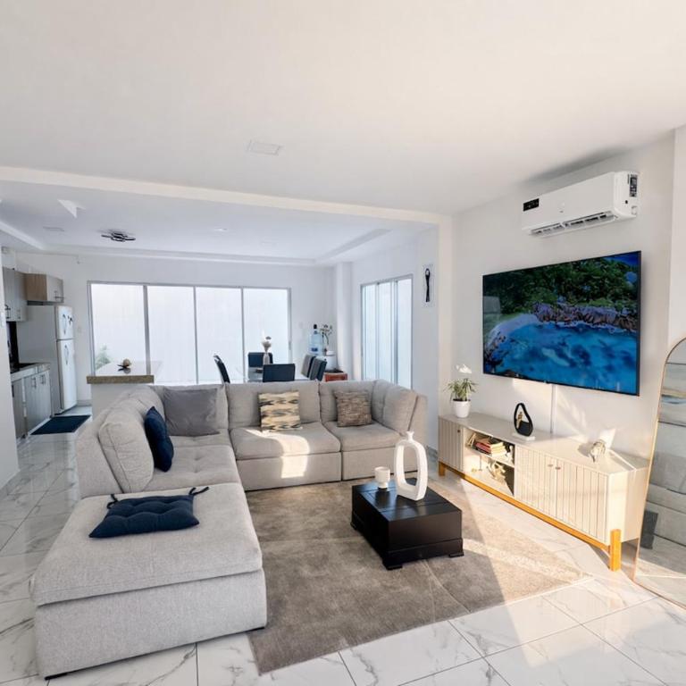 Luxury House with Pool Private and Secure Residential Development - Villa de 3 dormitorios - 1