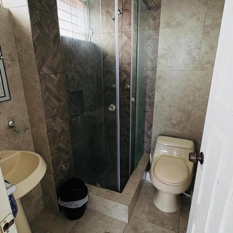 Duplex apartment near Solca, Quito-Norte - Apartamento de 3 dormitorios - 9