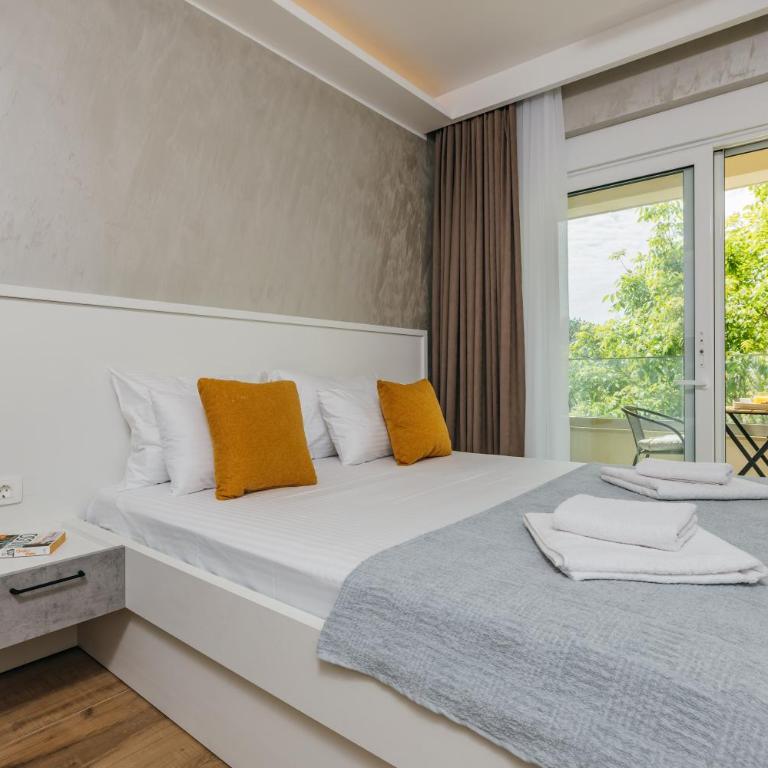 Apartments Via Mare - Triple Studio with Balcony - 10