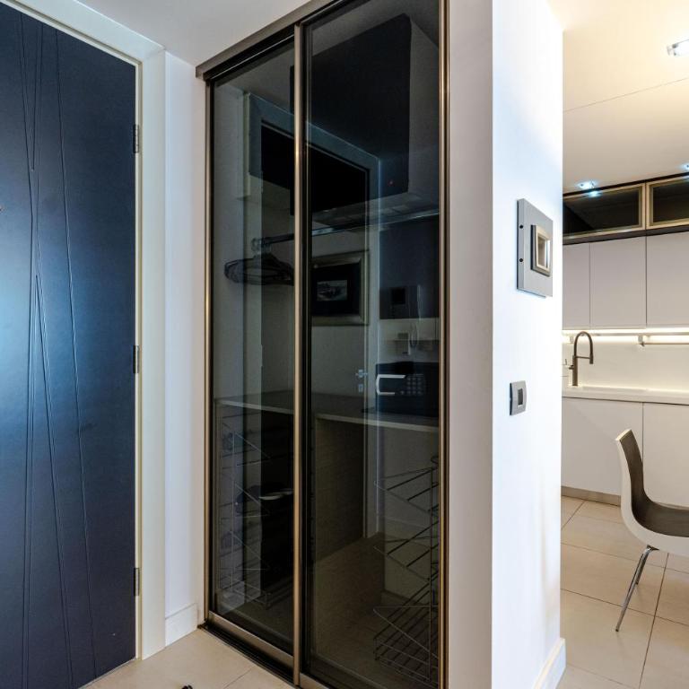New sea view luxury apartment in center - Apartman sa 1 Spavaćom Sobom - 12
