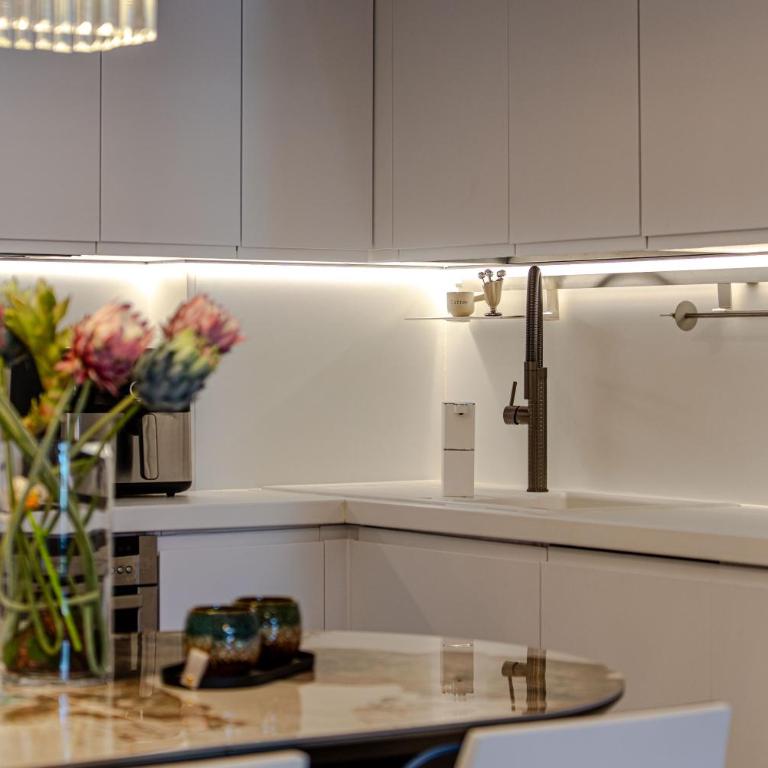 New sea view luxury apartment in center - Apartman sa 1 Spavaćom Sobom - 9