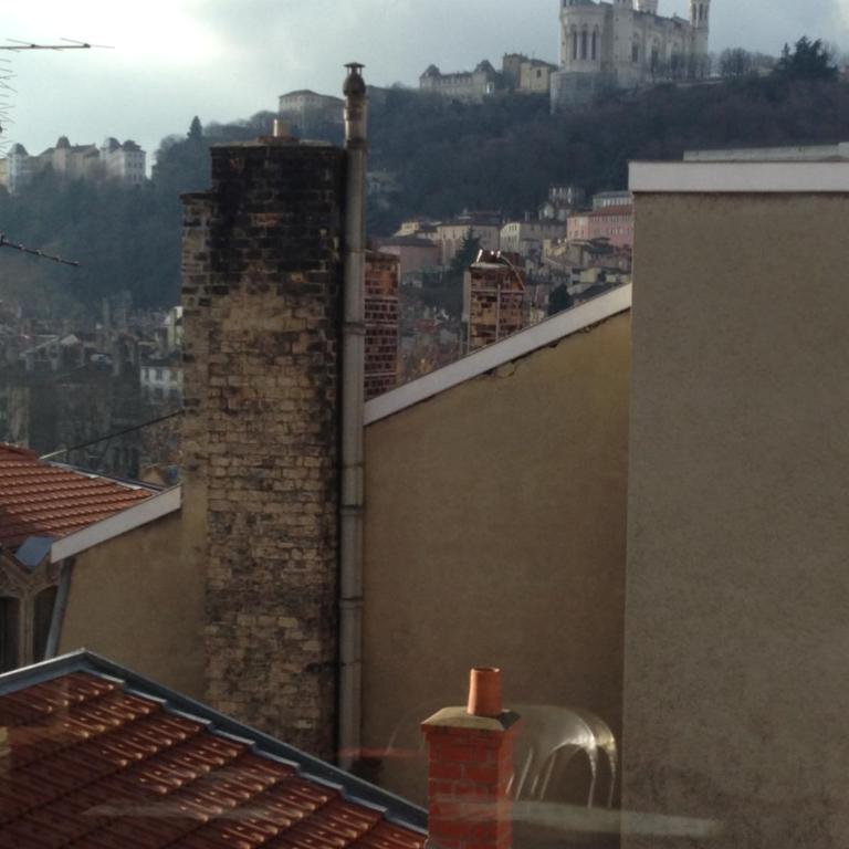 Les Toits de Lyon au coeur du centre-ville tout à pied - Loft - 24