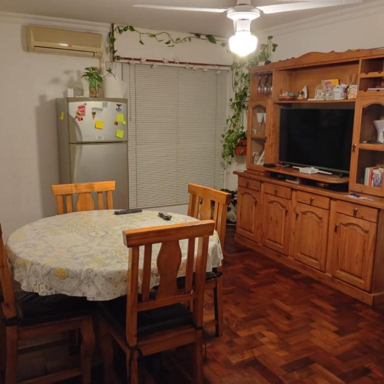 27 de Abril a metros del centro - One-Bedroom Apartment - 6