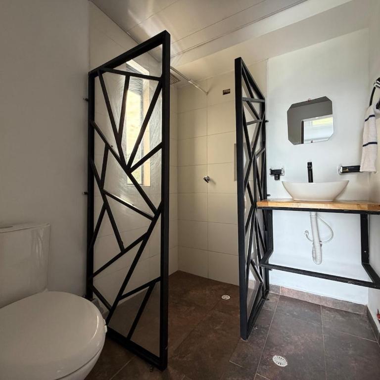 Altavista Cabin Rest House - Three-Bedroom House - 14