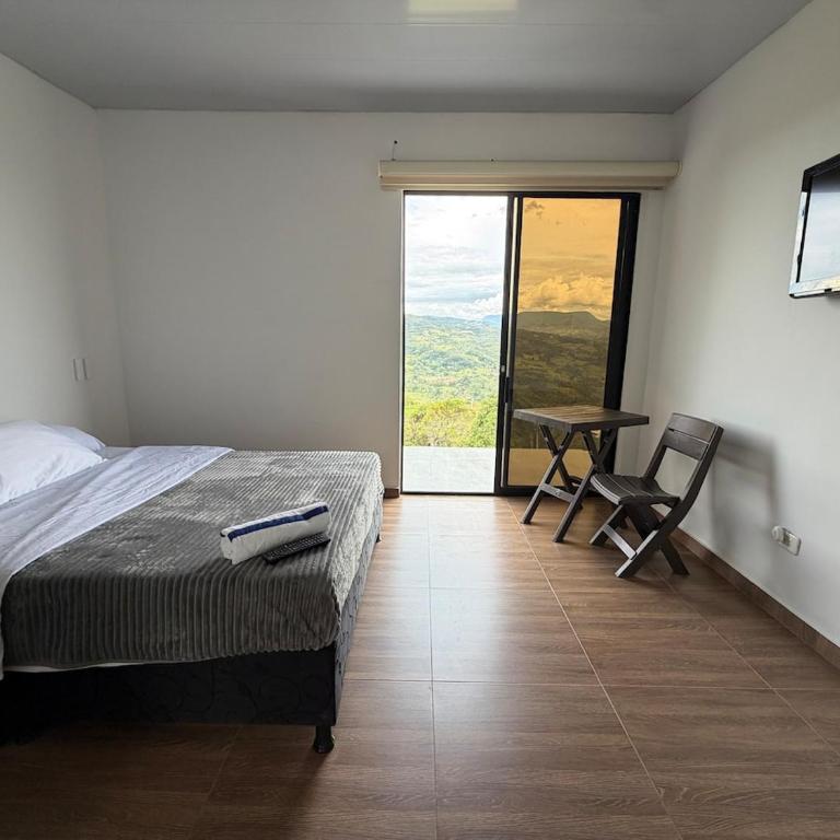Altavista Cabin Rest House - Three-Bedroom House - 22