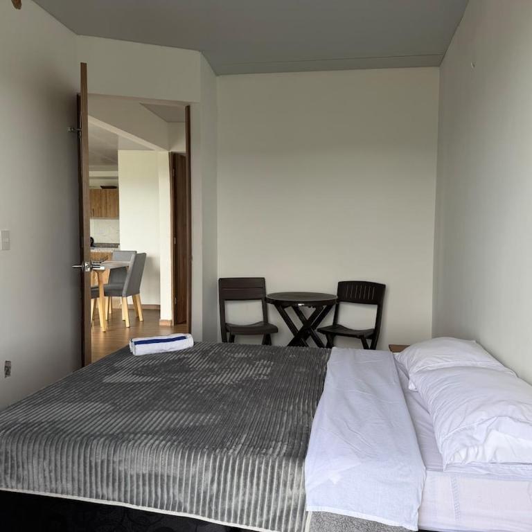 Altavista Cabin Rest House - Three-Bedroom House - 23