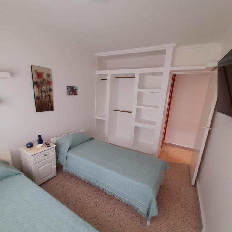 Excellent 2 rooms in front with balcony - One-Bedroom Apartment - 3