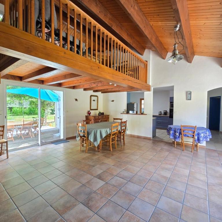 Maison 3* avec piscine privée et Wi-Fi à Saint-Jean-de-Monts - FR-1-777-13 - Ferienhaus - 11