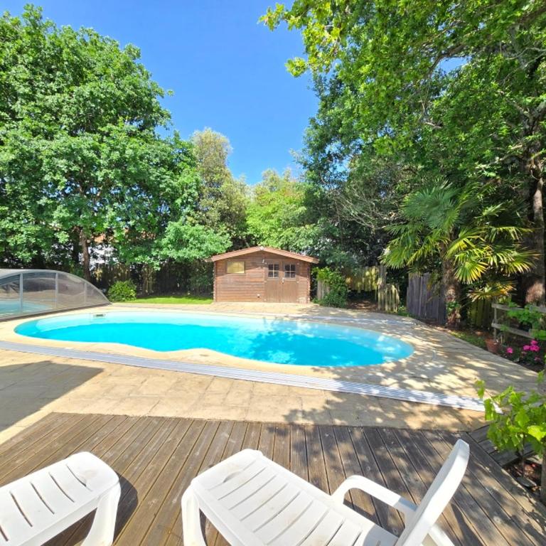 Maison 3* avec piscine privée et Wi-Fi à Saint-Jean-de-Monts - FR-1-777-13 - Ferienhaus - 17