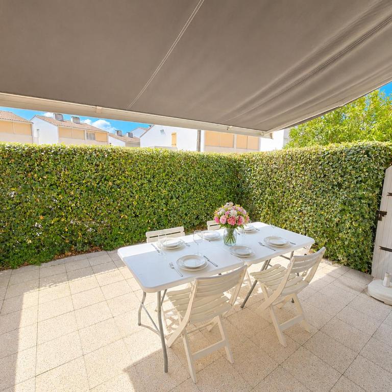Charmant T2 RDC avec cour, proches commerces et plage, parking et animaux admis - FR-1-777-26 - Apartamento - 1