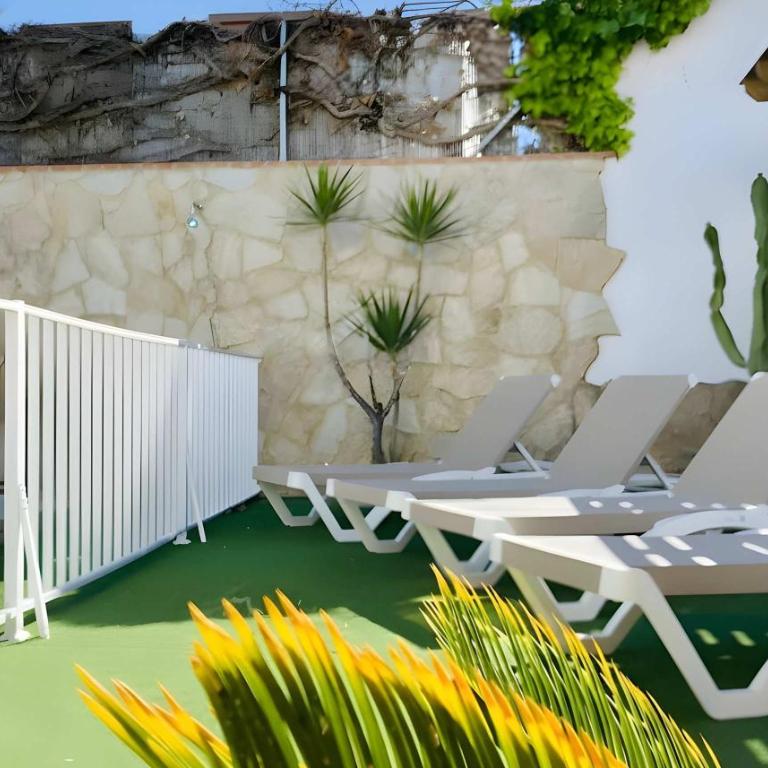 Amplio Chalet con Piscina privada Terraza y Barbacoa Cerca del pueblo - Casa - 6