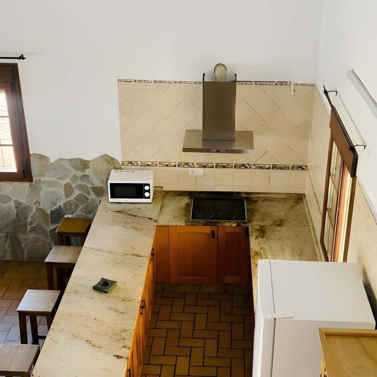 Amplio Chalet con Piscina privada Terraza y Barbacoa Cerca del pueblo - Casa - 16