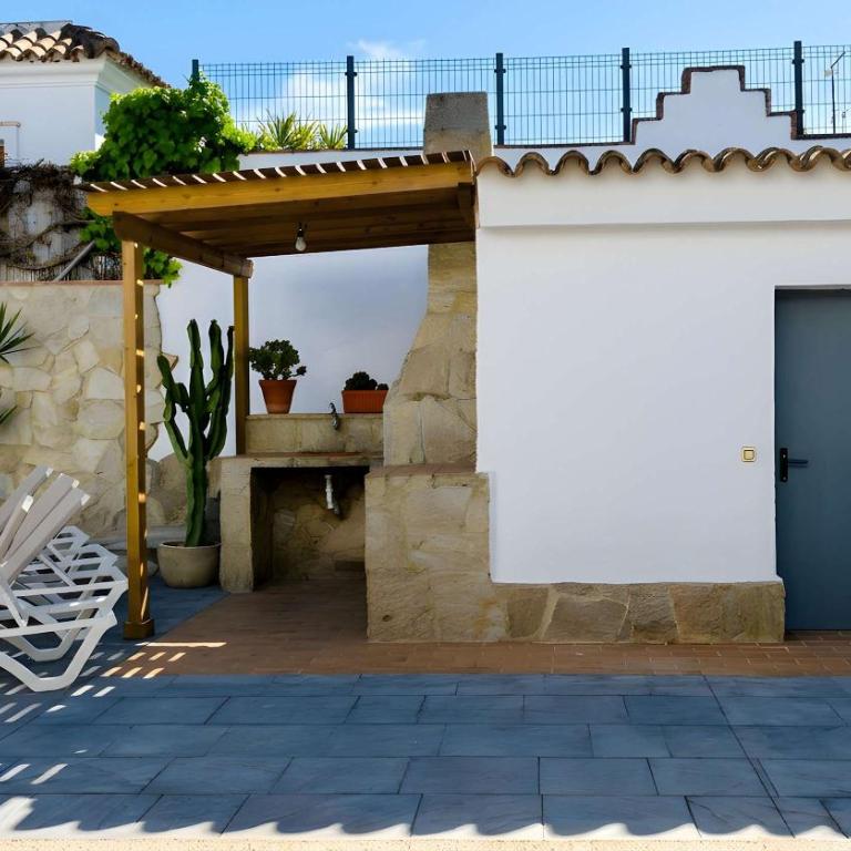 Amplio Chalet con Piscina privada Terraza y Barbacoa Cerca del pueblo - Casa - 26