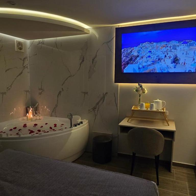 HB Selection Hotel - Suite con bañera de hidromasaje y cama grande - 3
