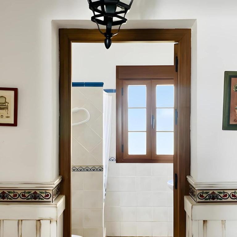 Amplio Chalet con Piscina privada Terraza y Barbacoa Cerca del pueblo - Casa - 30