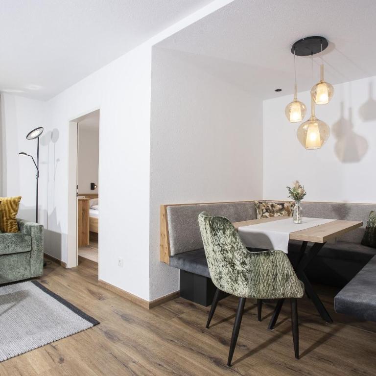 Alpenherz Ferienwohnungen - Appartamento con 2 Camere da Letto e Terrazza - 2