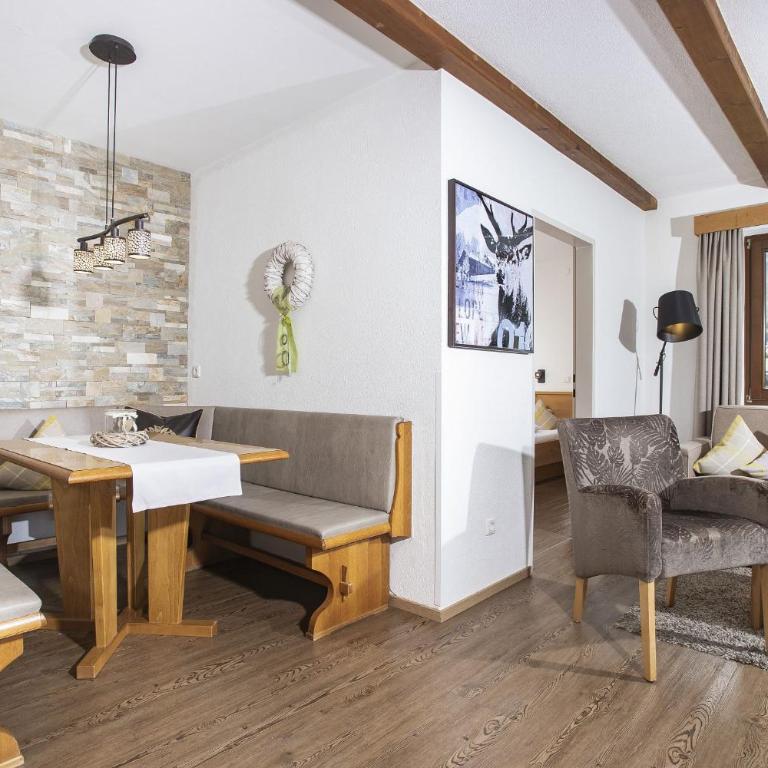 Alpenherz Ferienwohnungen - Appartamento con 2 Camere da Letto - 1