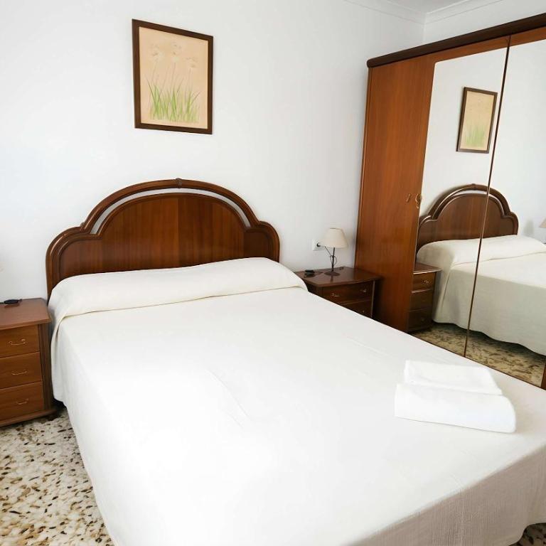 Apartamento Cerca del mar 5 personas no aceptamios grupos de jovenes lugar tranquilo - Apartment - 8