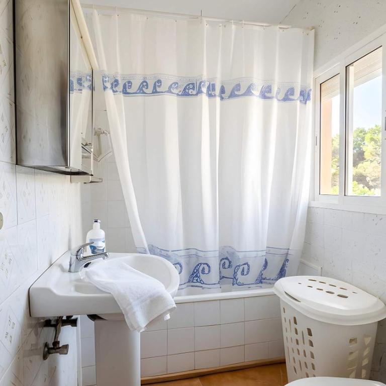 Apartamento Cerca del mar 5 personas no aceptamios grupos de jovenes lugar tranquilo - Apartment - 10