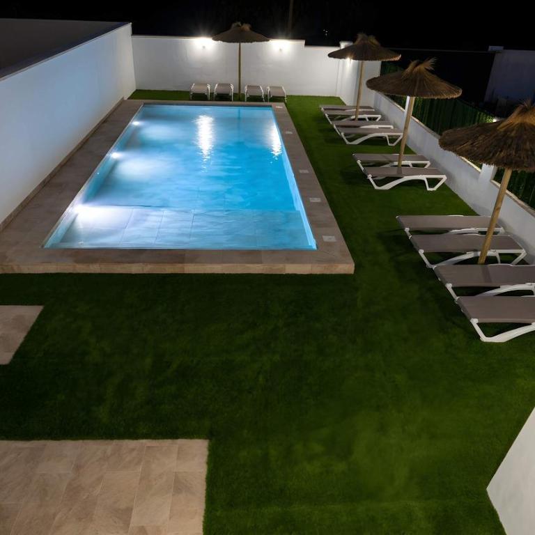 Apartamento 2 dormitorios en Conil - Piscina compartida y cerca de Roche - Apartment - 11