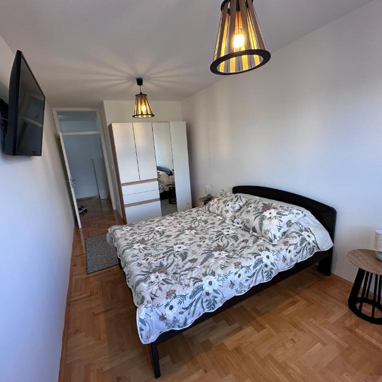 Residence 16 - Two-Bedroom Apartment - 13