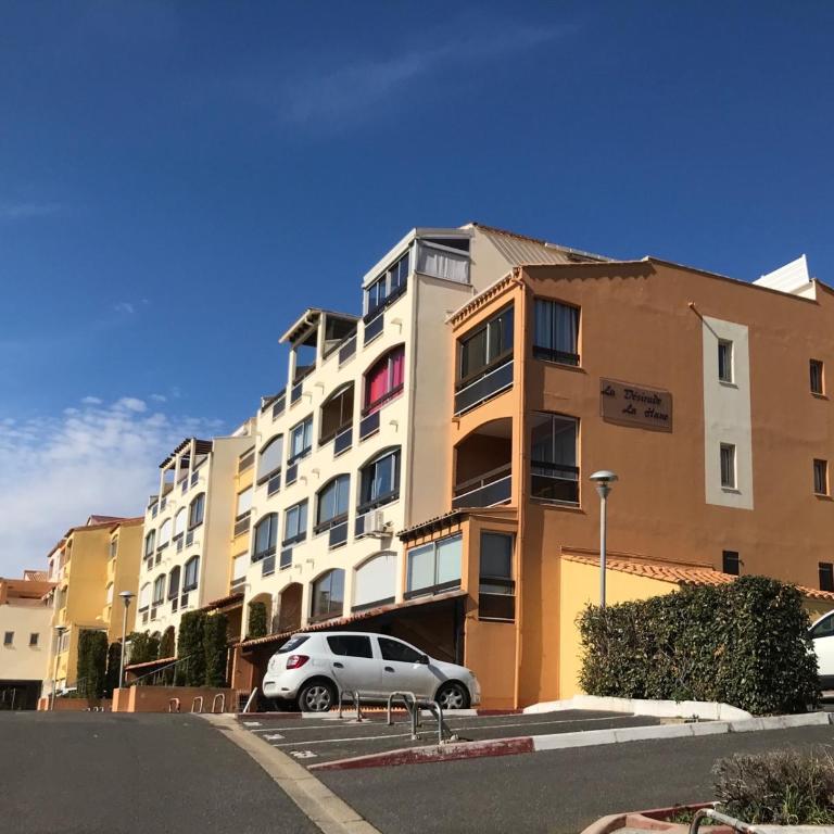 Studio mezzanine Cap d’Agde vue sur port et mer - Apartment with Sea View - 14