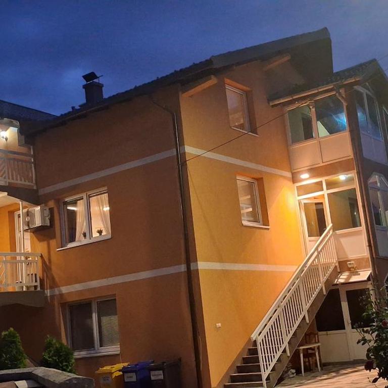 Villa Stup - Apartman sa 3 Spavaće Sobe - 2