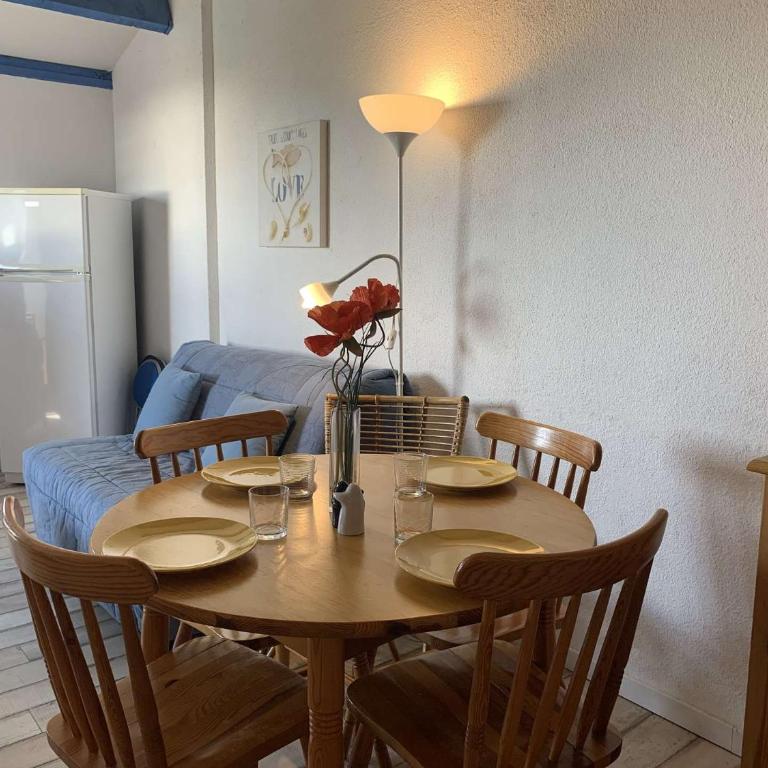 SP520-L312 Appt 2 pièces 6 couchages SAINT PIERRE LA MER - Appartement 2 Chambres - 3