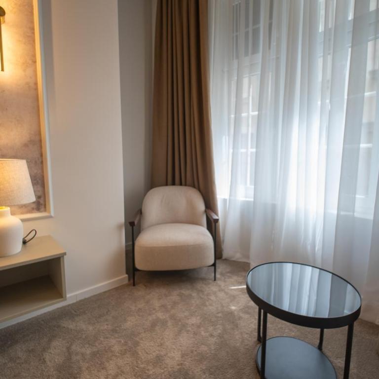 White Gallo Residences - Dvokrevetna Soba sa Bračnim Krevetom - 20