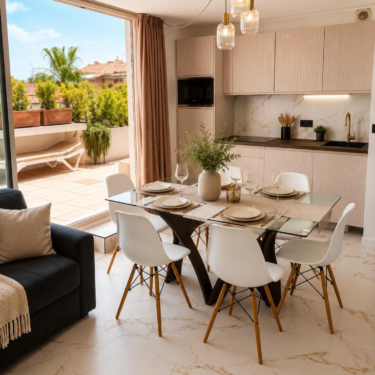 Penthouse - Jacuzzi - Terrace - Parking - 2 pools - Apartment mit 2 Schlafzimmern - 16