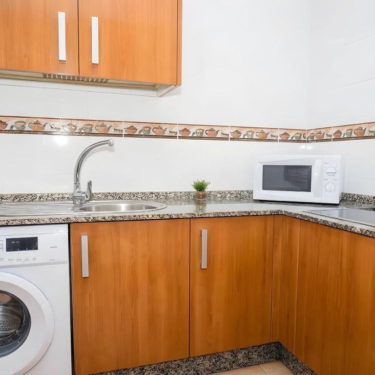 Apartamento 2 dormitorios con aire acondicionado Solo familias y parejas - Appartement - 7