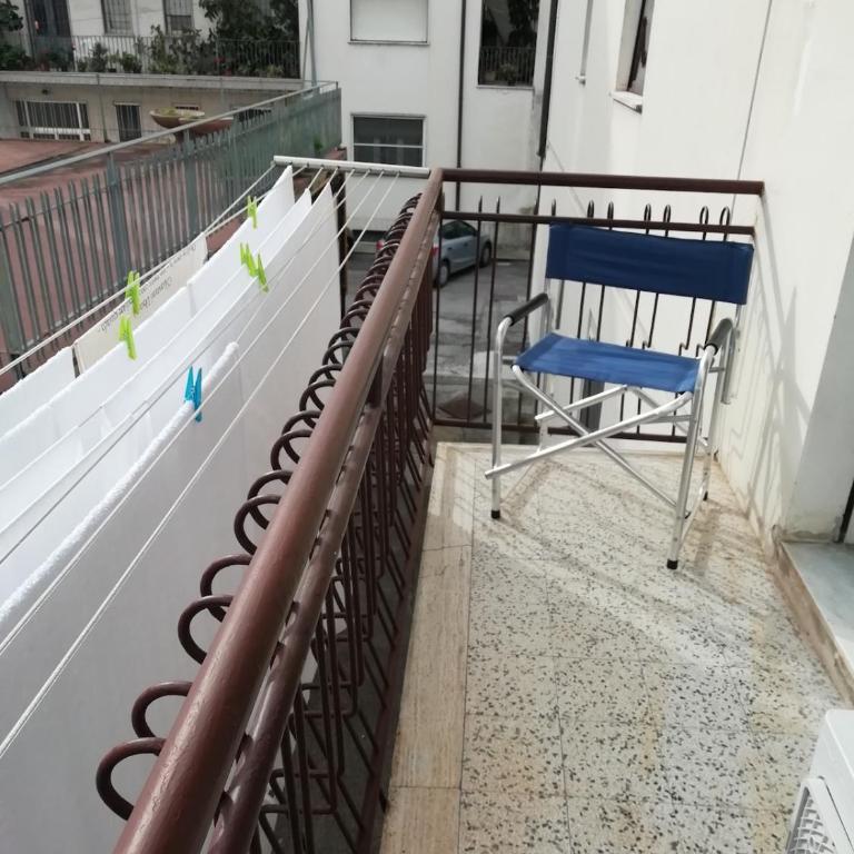 da Paola - Group Getaway - Bright Flat with Balcony WiFi & AC - Private internal Parking for motorbikes and bikes - Appartamento con 3 Camere da Letto - 6