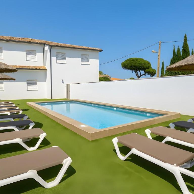 Apartamento para 5 en Conil - Piscina compartida y parking - Apartment - 1