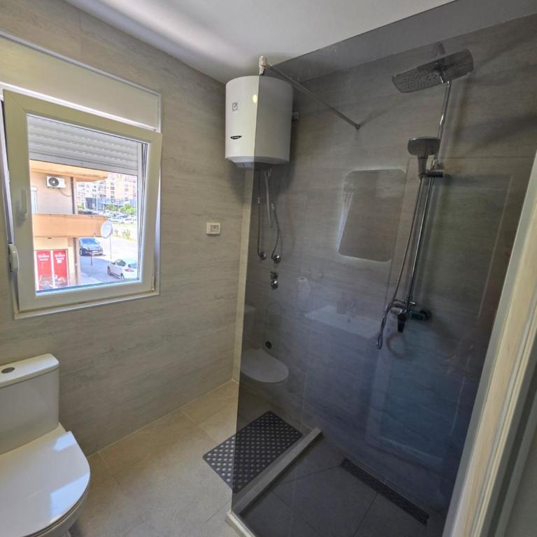 Max Apartments - One-Bedroom Apartment with Balcony - 6