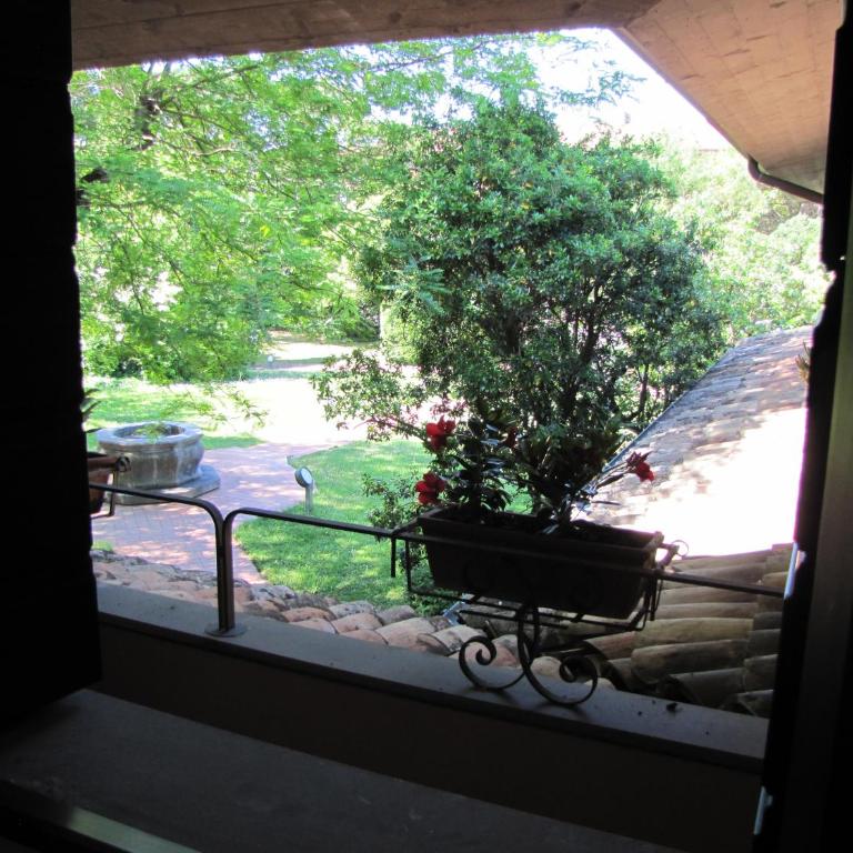 Villa G - Camera Familiare con Vista Giardino - 16