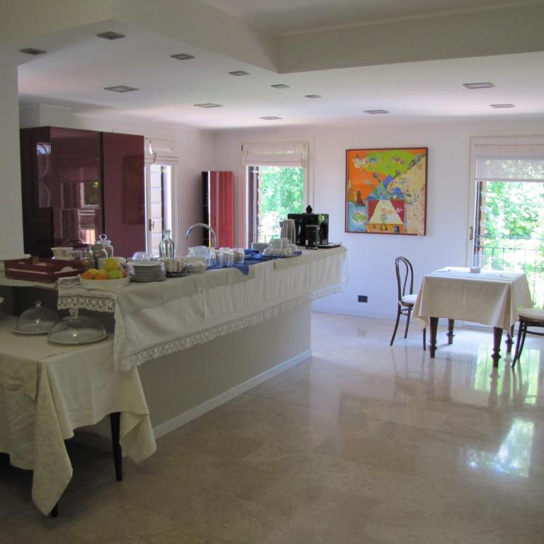 Villa G - Camera Familiare con Vista Giardino - 19