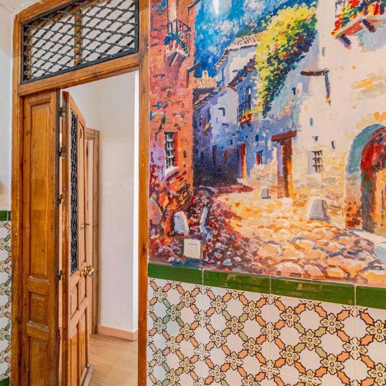 Beautiful Granada Center Apartment - Two-Bedroom Apartment - 4