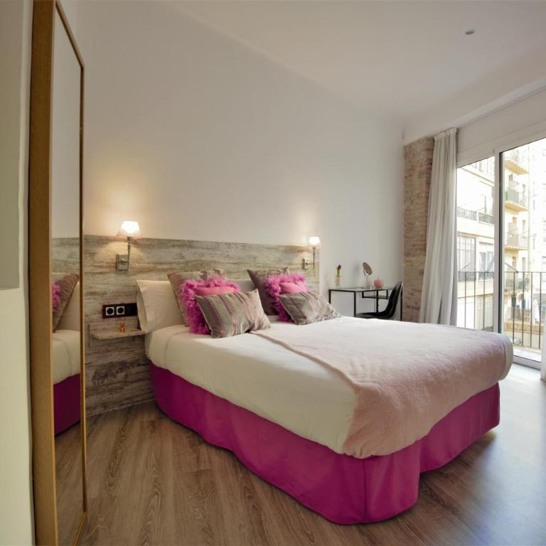 DreamKeys Barcelona City - One-Bedroom Apartment with Balcony - 7