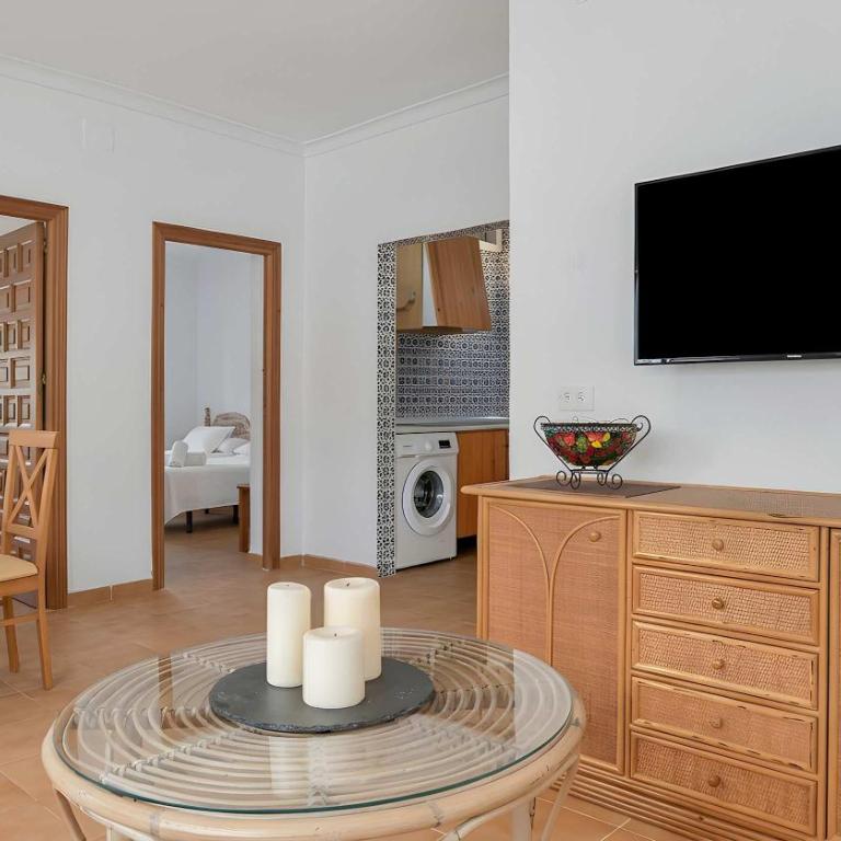 Apartamento cerca del pueblo con piscina compartida parking y jardin privado - Apartment - 14