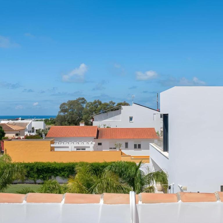 Apartamento cerca del pueblo con piscina compartida parking y jardin privado - Apartment - 25