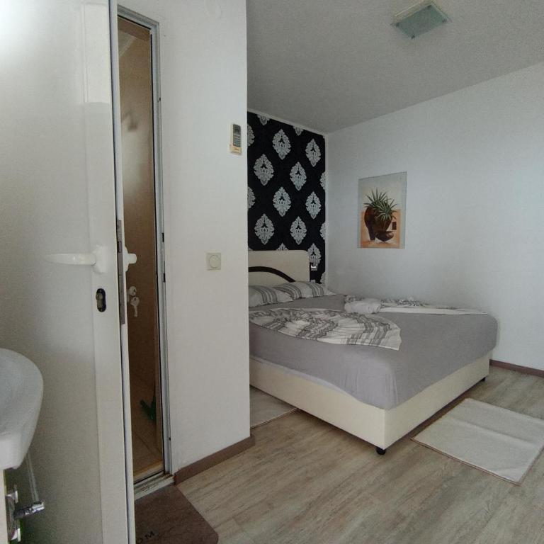 Guesthouse Oase Emi - Double Room with Sea View - 3