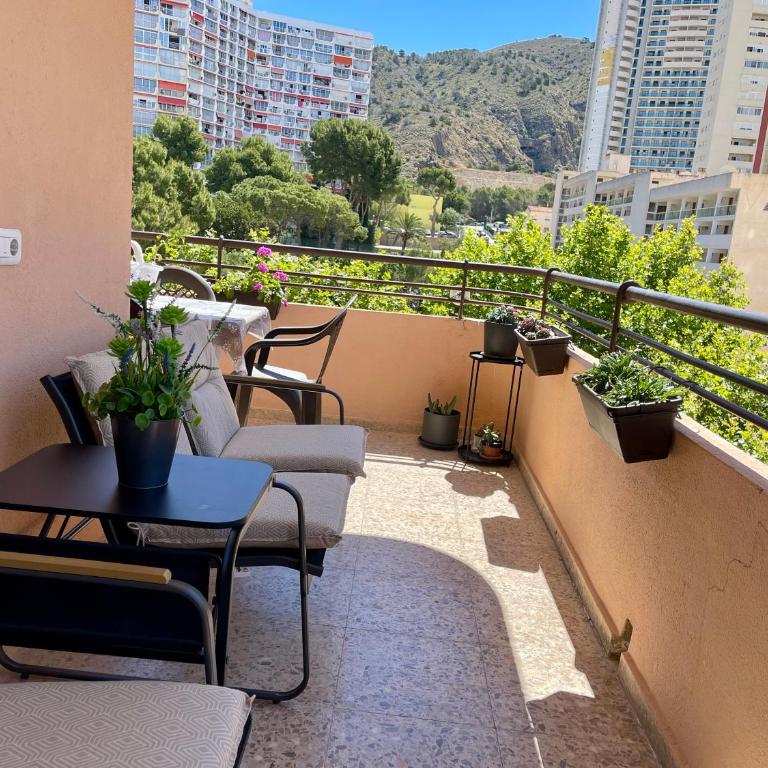 Edificio Cadiz Benidorm - Two-Bedroom Apartment with Terrace - 3