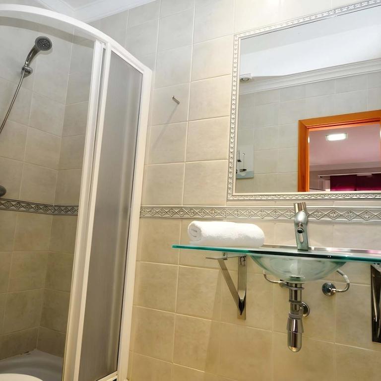 Apartamento centro de conil muy amplio Solo alquillamos familias parejas - Appartement - 26